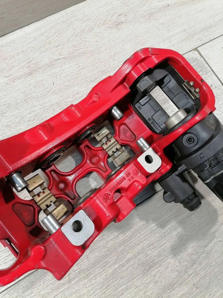 фото №13, Ferrari 488 супорт задня 20b93205