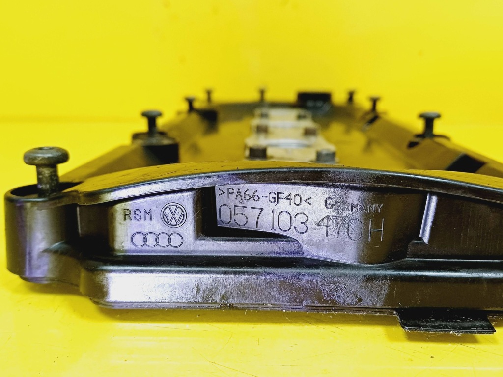 Кришка клапанів 4x пластини audi a8 d3 4.0 tdi ase 057103470h nr39 Недорого