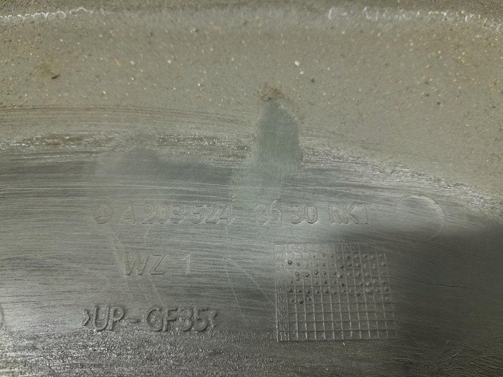 Mercedes clc cl203 накладка нижняя двигателя a2035243630 с Разборки