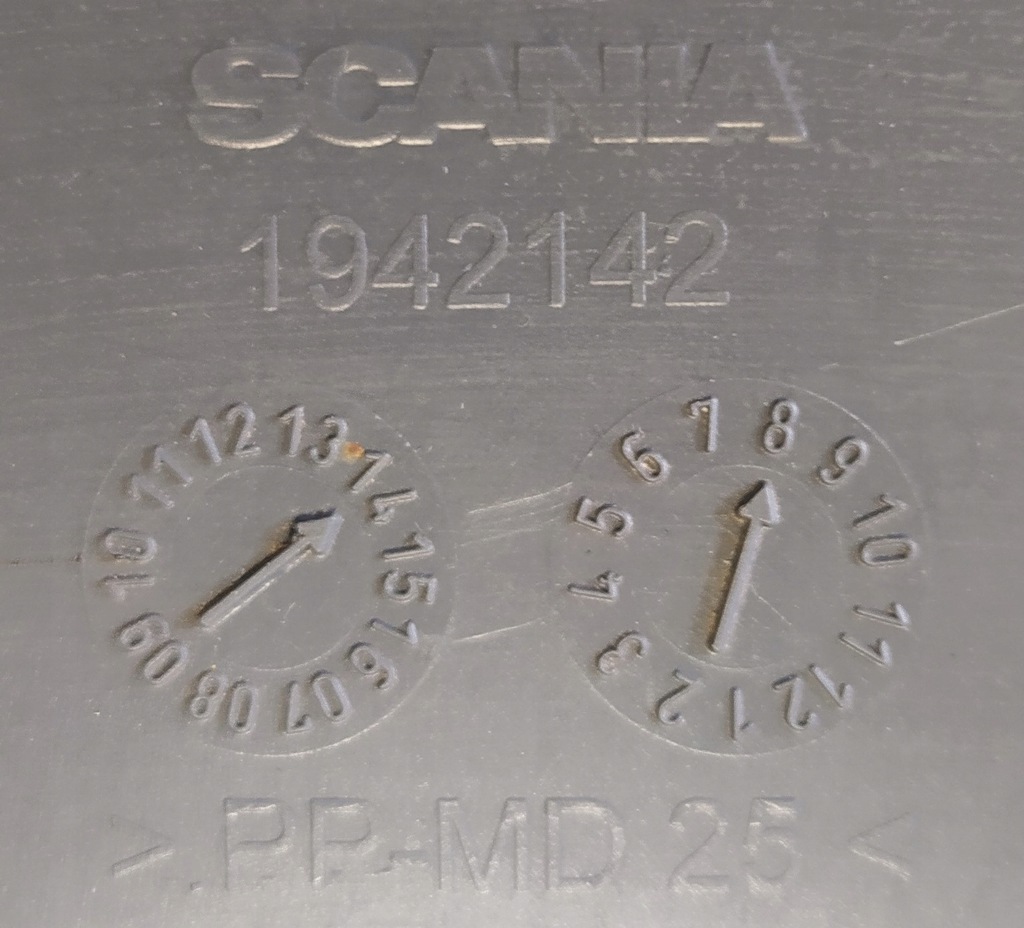 фото №2, Scania r верхній полиця бардачка права сторона 1942142