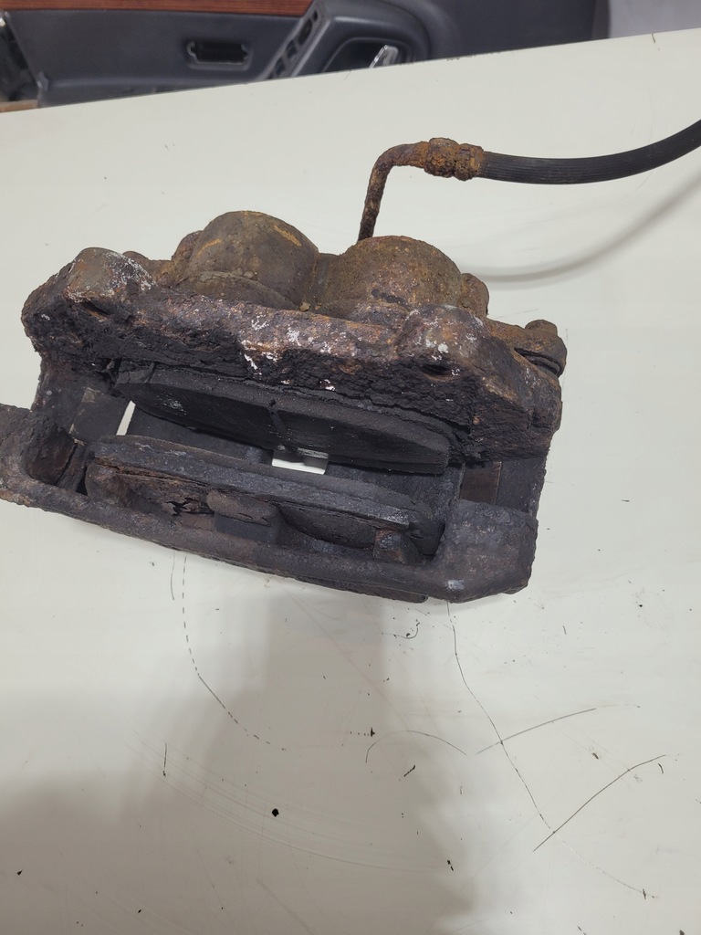 фото №7, Jeep grand cherokee wk xk commander 5-10r суппорт левый перед