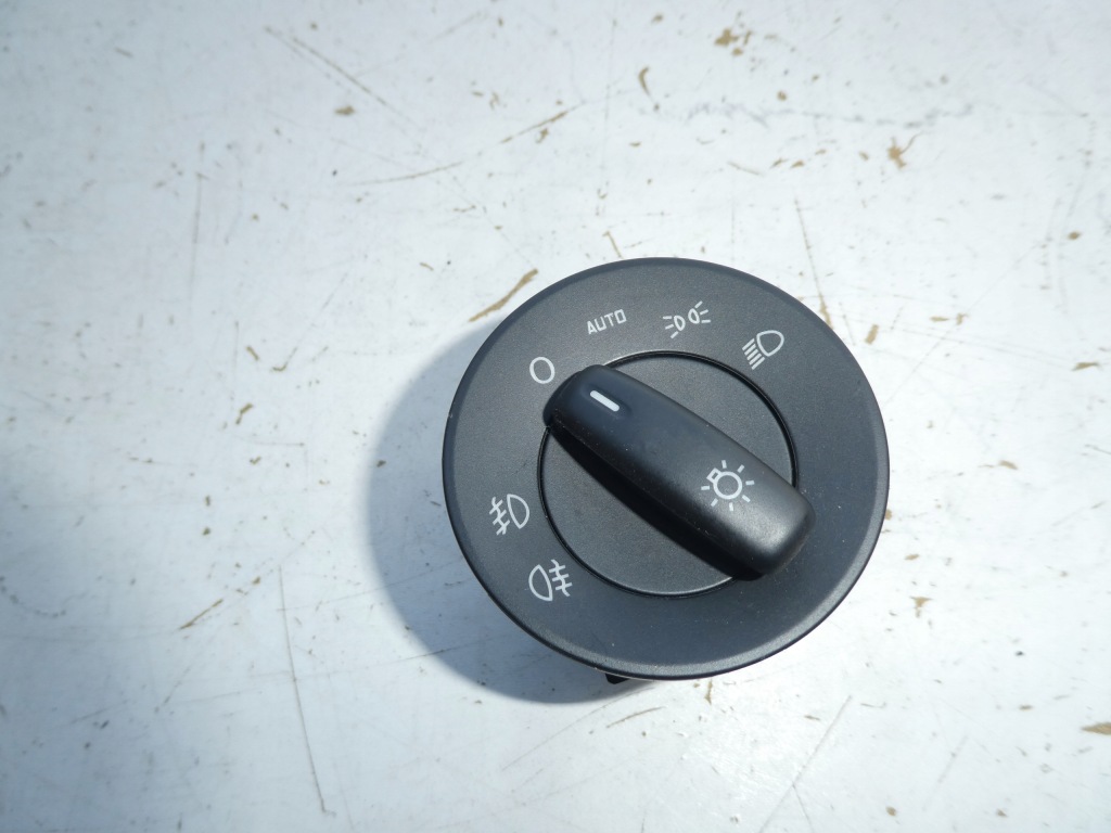 фото №1, Выключатель света 1z0941431j skoda octavia ii