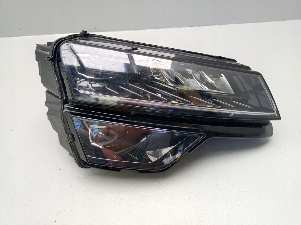 фото №14, Skoda karoq 2017- лампа передняя правая правый перед 57b941016f ÷