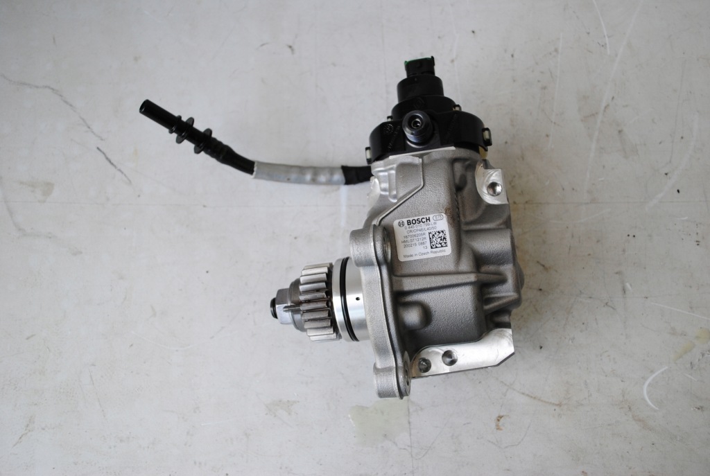 Купить Насос впрыскная bosch 0445010799