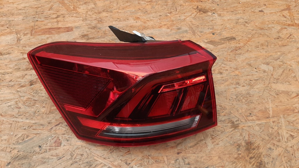 фото №4, Volkswagen t-roc лампа led левая задняя задняя 2ga945095a