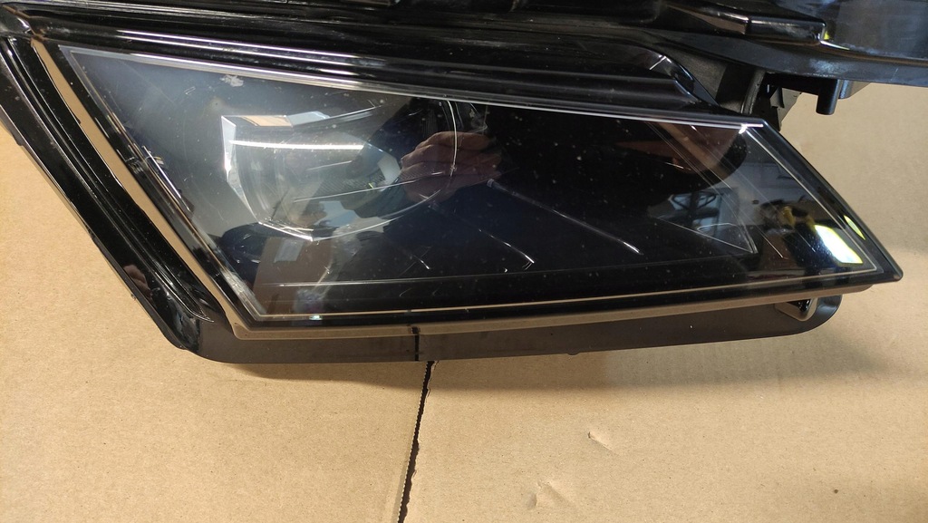 фото №7, Skoda kodiaq лампа правая перед full led 566941016e