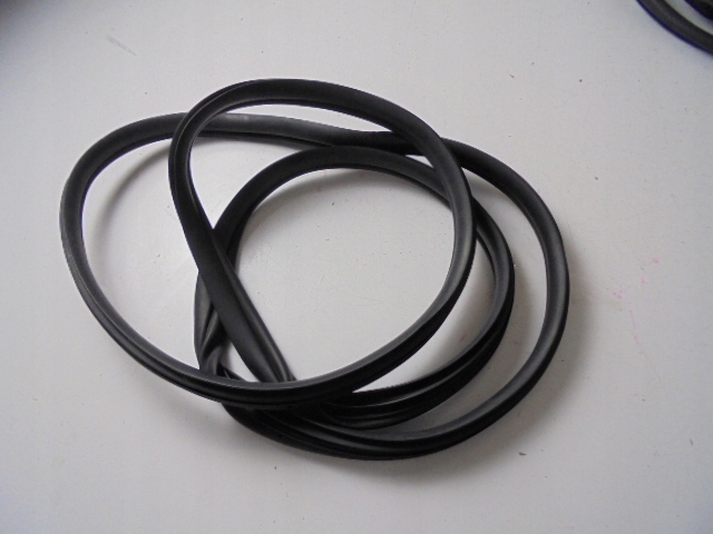 фото №1, Прокладка двері лівий перед kia ev6 електрик 21 r