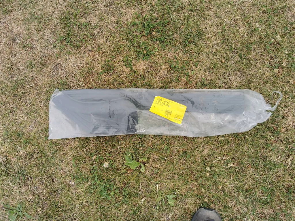 фото №1, Smart forfour ii w453 nowa напрямна права a4537205001