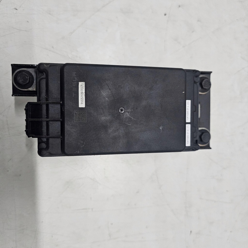 фото №1, Радар датчик distronic tesla model s plaid 1565709-00-f