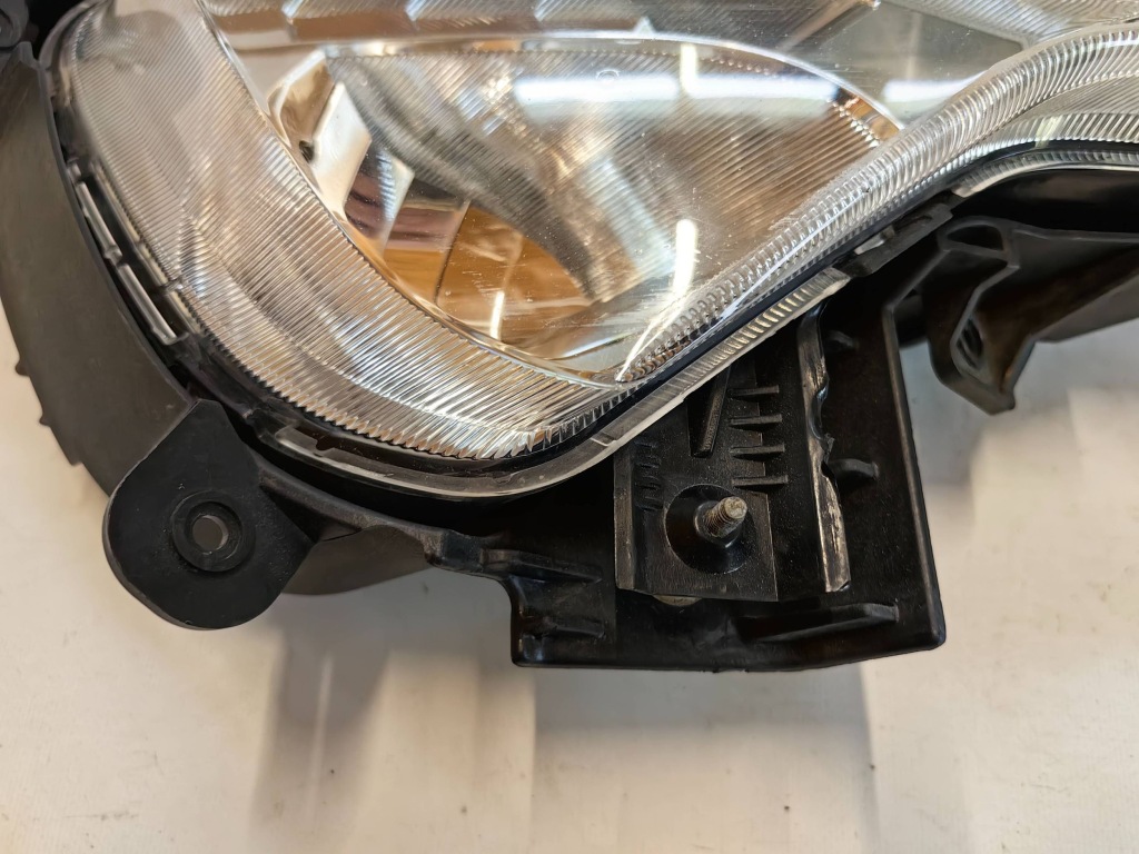 фото №2, Kia sportage iii- противотуманная фара правый polecam