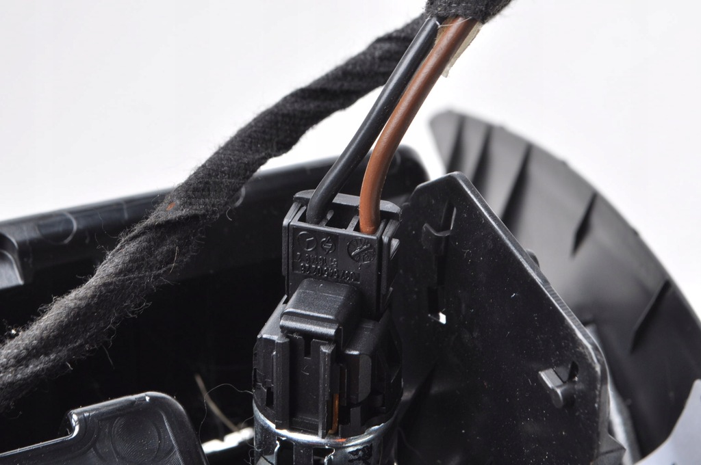 фото №7, Mercedes w176 рамка домкрата передач a1766807100