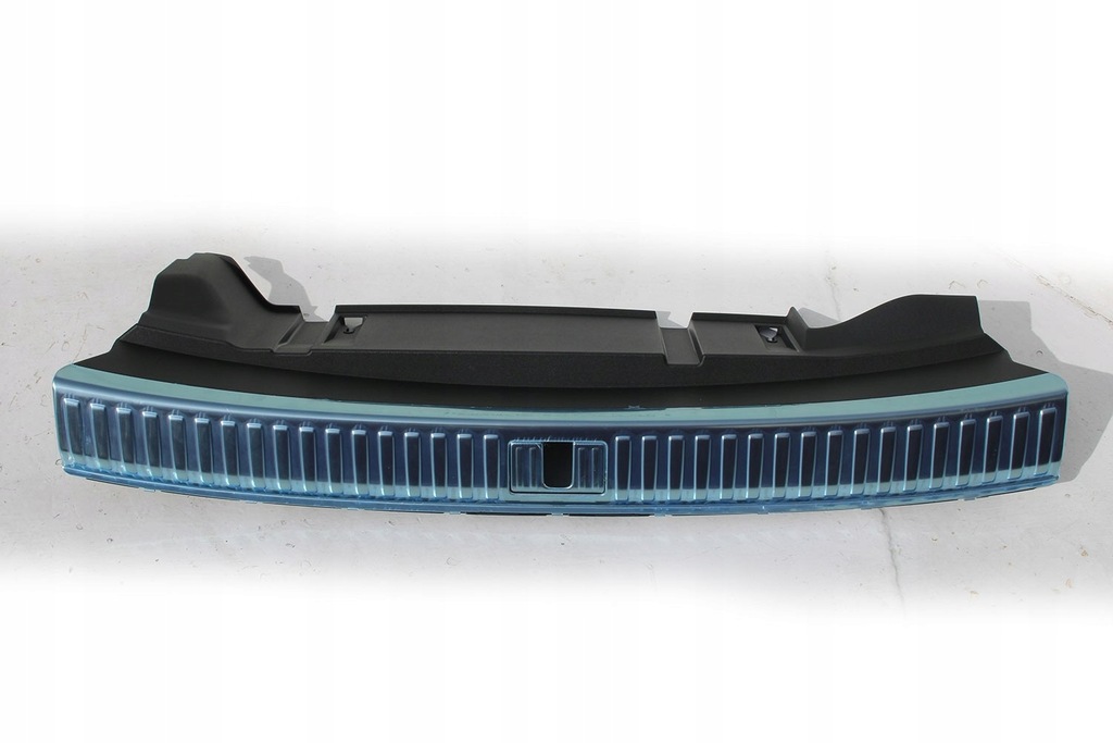 фото №10, Audi etron обшивки + килимок + pas багажника оббивка обшивки багажник оббивка