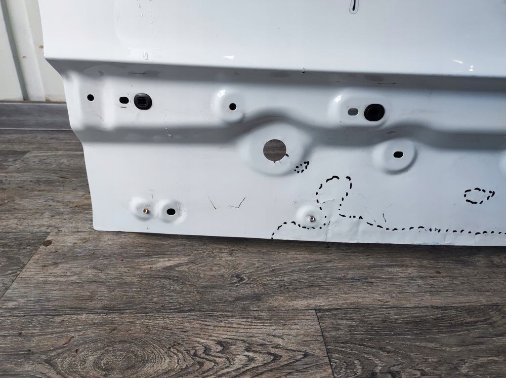 фото №11, Крышка багажника задняя задняя ---- renault clio iv kombi