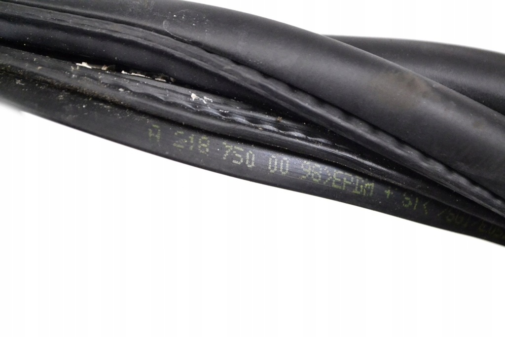 фото №5, Mercedes c218 cls350 cdi 2011 rhd прокладка задний крышки резиновый элемент