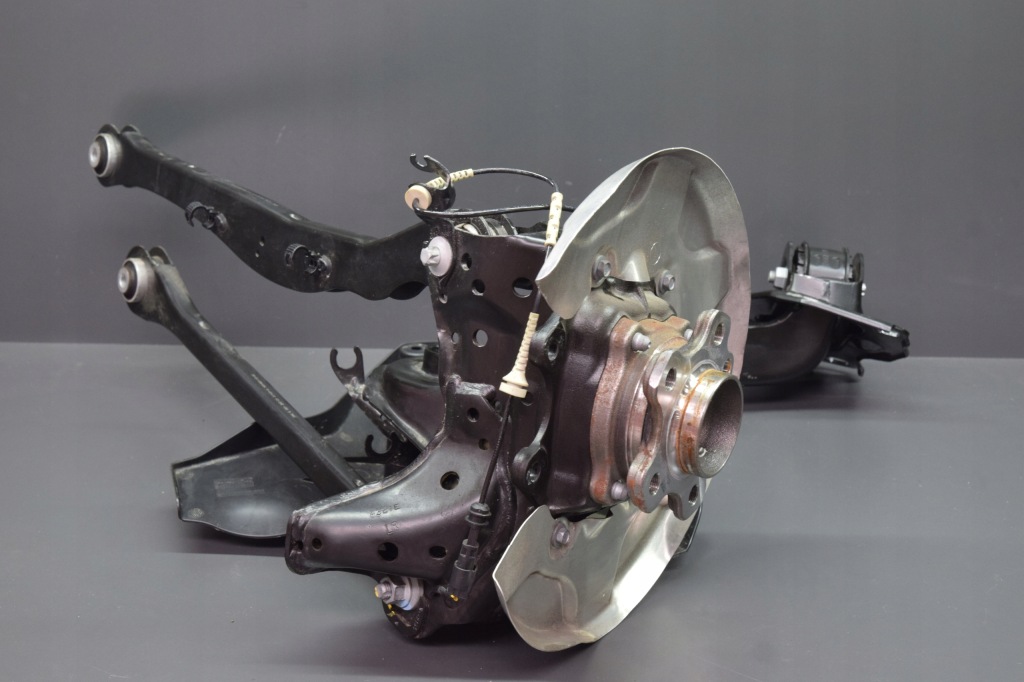 фото №1, Поворотний кулак права важіль задня bmw 2 u06