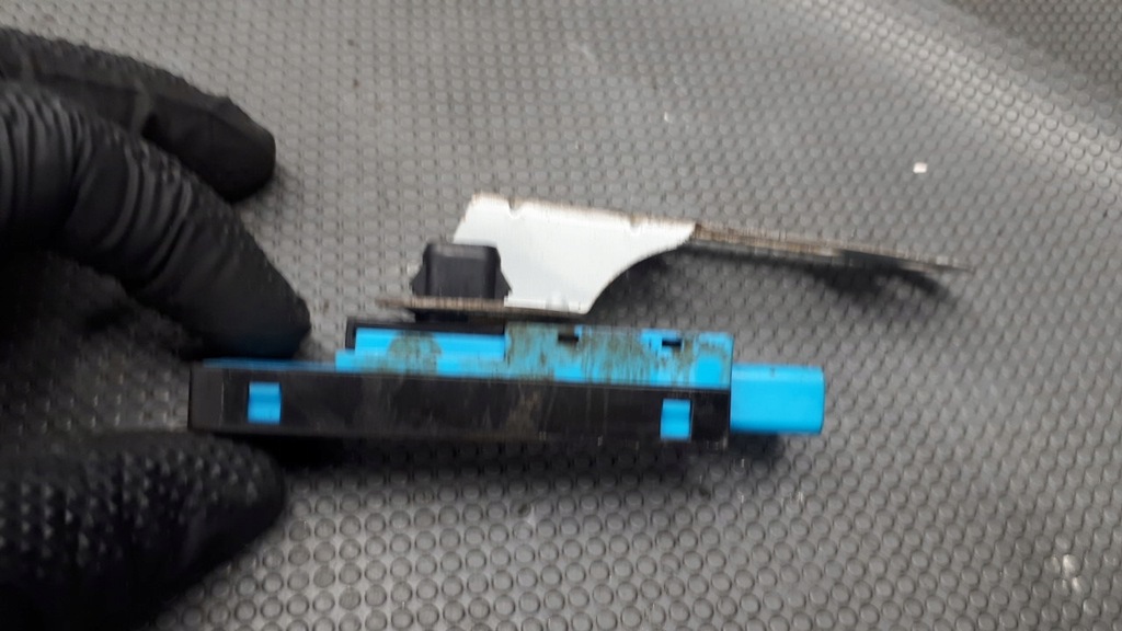 фото №3, M6d-0338 датчик lexus is220d