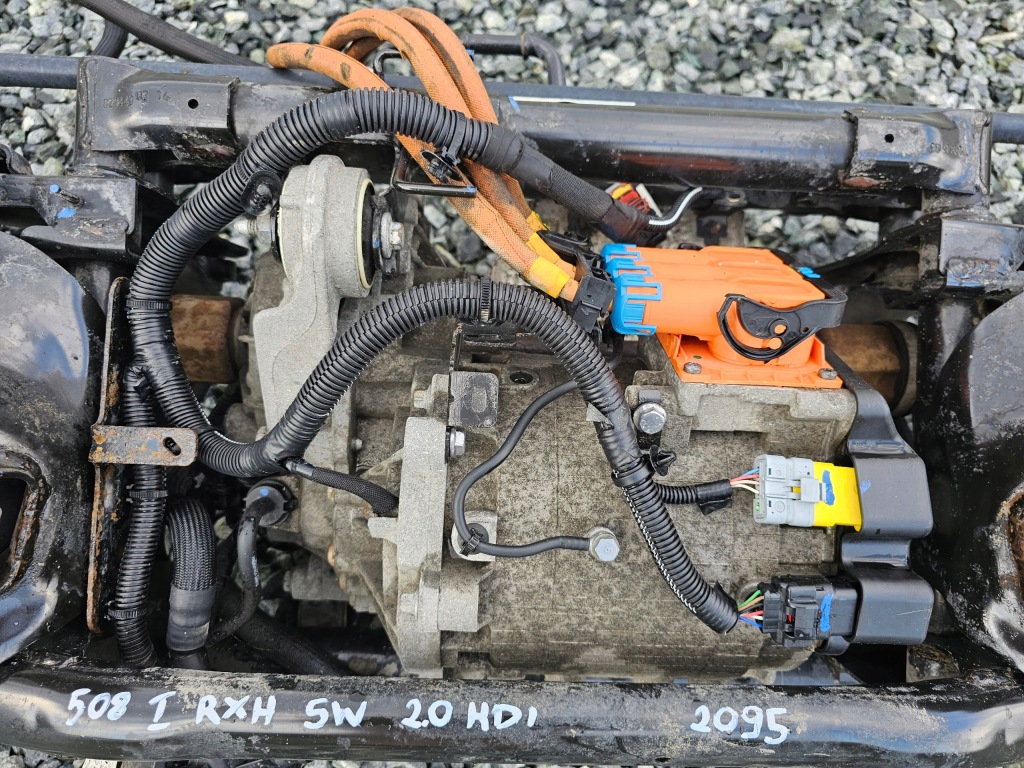 Oś задняя балка задний  508 i rxh sw гибрид #2095 Оригинал