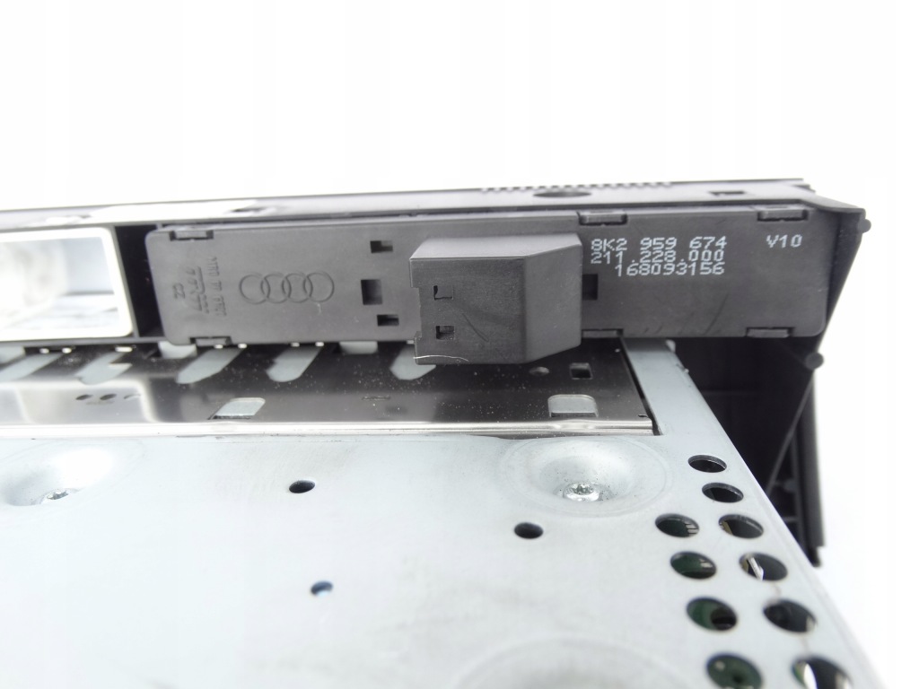 Радио считыватель навигации карта sd mmi audi a4 b8 a5 8t q5 8t2035666d Цена