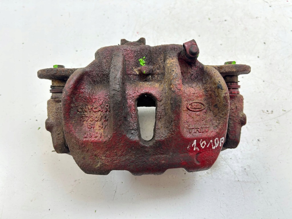 фото №1, 2012 land rover range rover evoque l538 суппорт тормозной передний cnycar