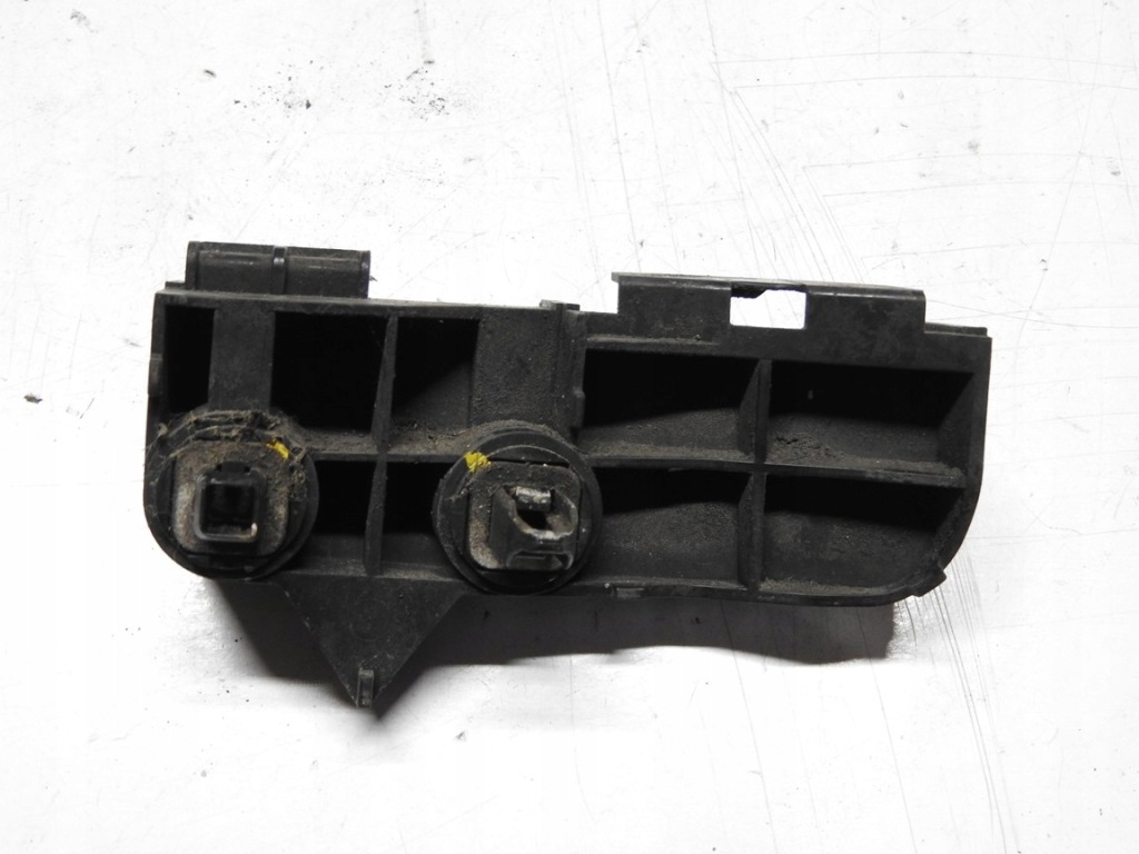 фото №12, Toyota auris i 06-09 направляющая бампера левый задняя 52563-02030