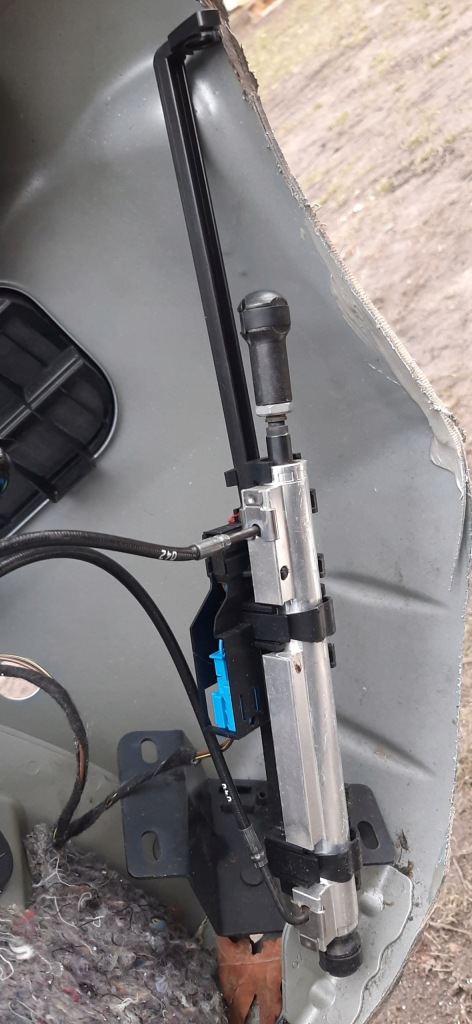 Купити Mercedes w172 slk slc правий привід задній кришки шланг