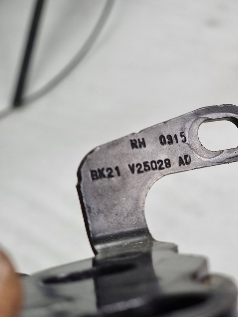 фото №5, Transit custom ролик дверь правых верхний