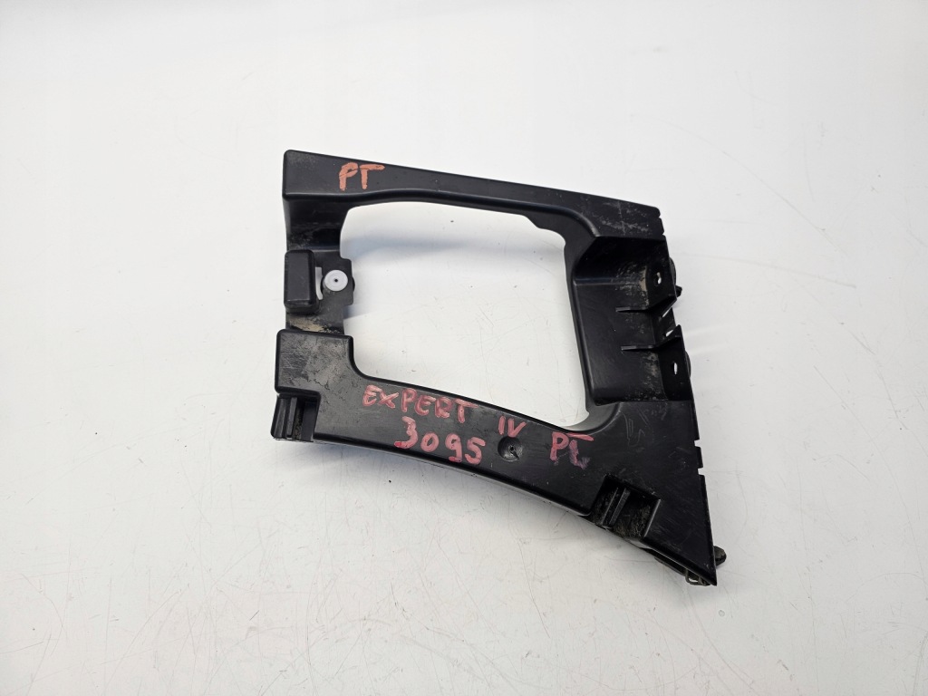 фото №1, Напрямна бампера правий задня expert jumpy proace iv 16- #3095