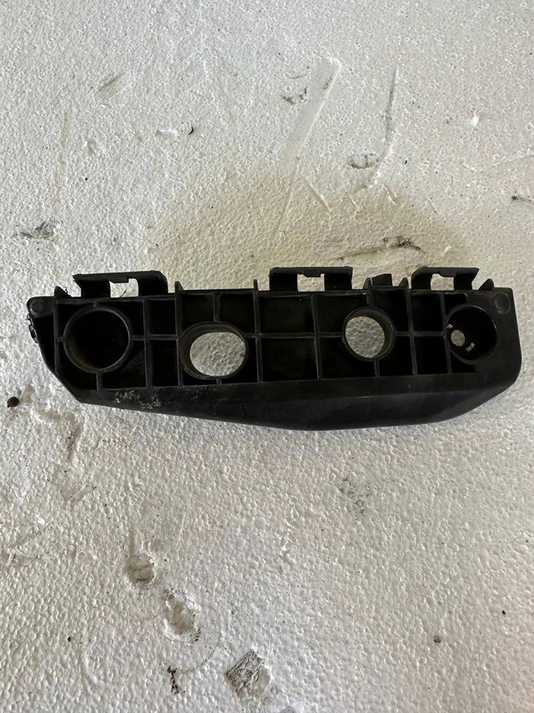 фото №1, Направляющая крыла правый перед передний toyota verso