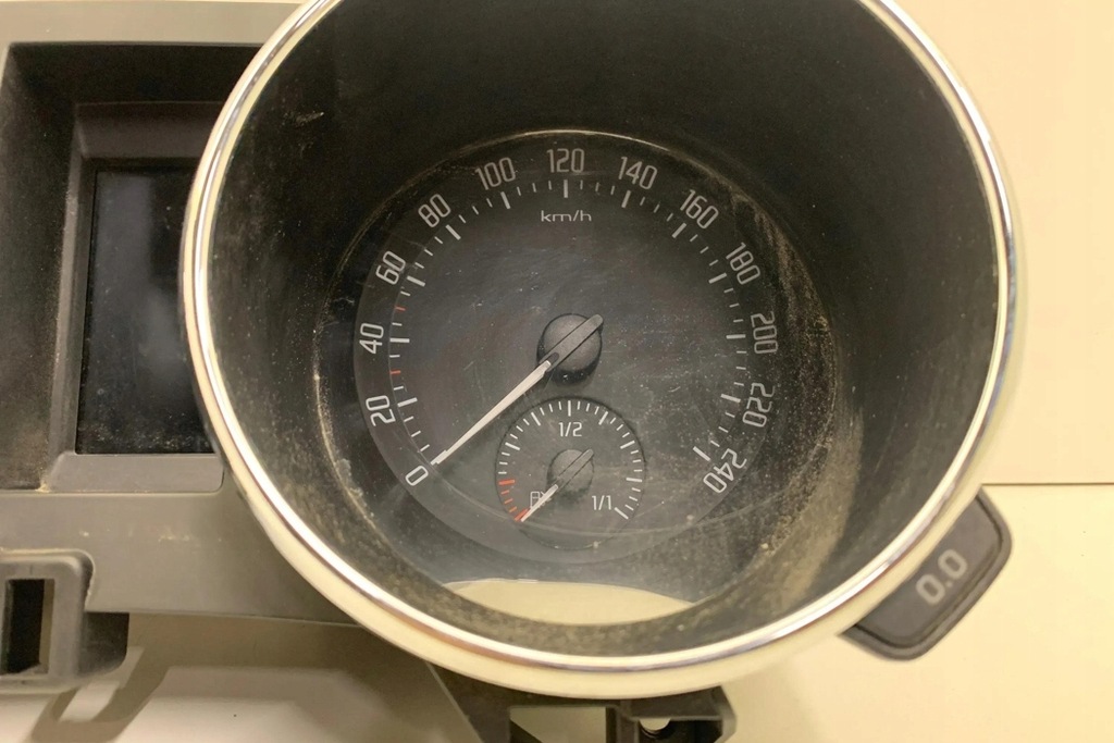 фото №8, Счетчик skoda yeti 5l 5l0920840t 1.97l дизель 2016