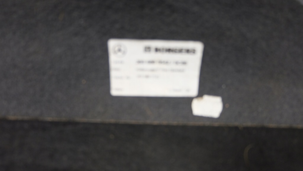 фото №4, Mercedes w203 пол обшивка багажника