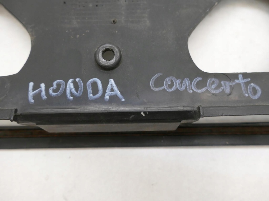 фото №11, Honda concerto hb накладка крышки багажника лампа задняя