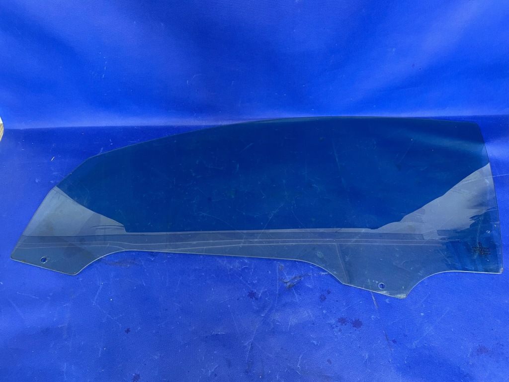 фото №1, Peugeot 206 3d хэтчбек стекло дверь левый перед левая передняя