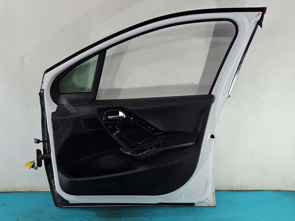 фото №11, Дверь перед правое peugeot 2008 i 13-19 белый kwe