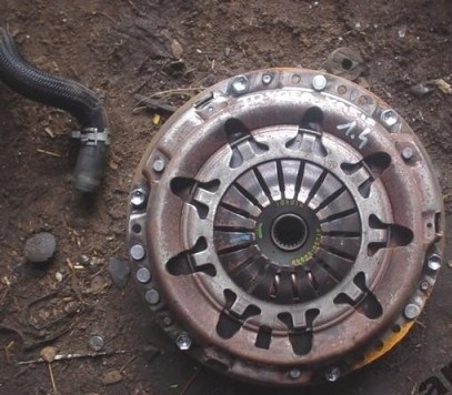 фото №1, Toyota yaris 1.4 d4d полный сцепление