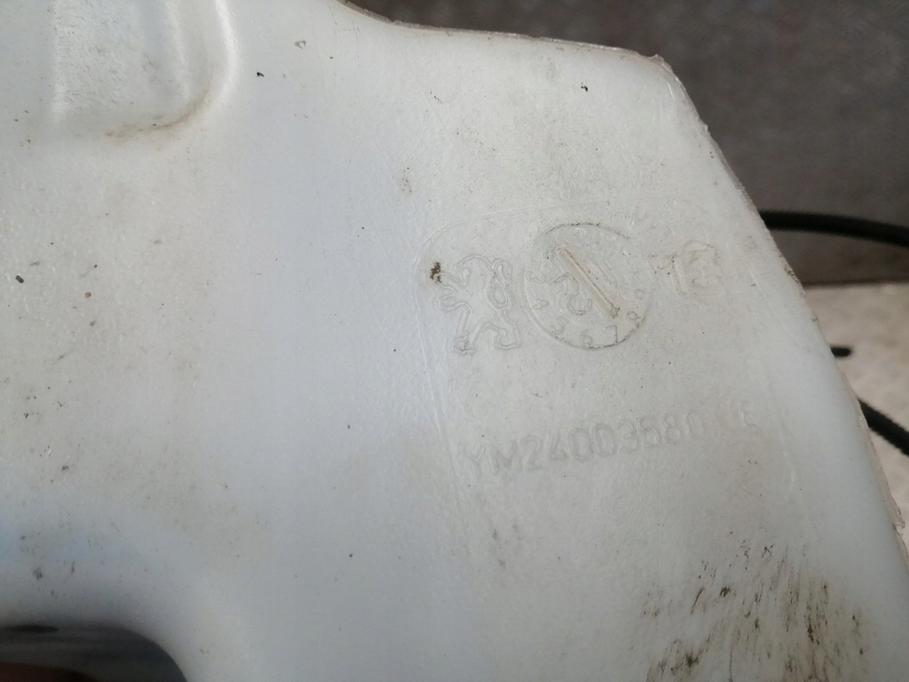 фото №10, Бачок омивача peugeot rcz