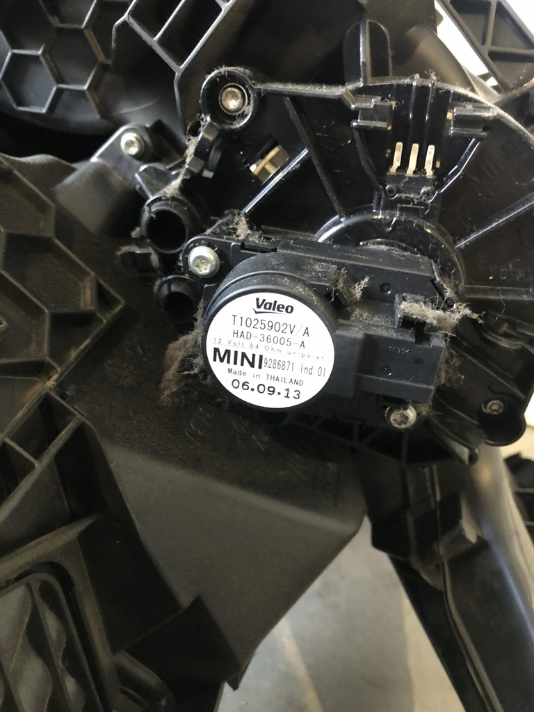 фото №11, Mini countryman r60 отопитель