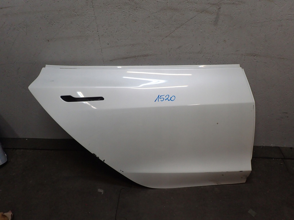 Купить Дверь задний  правое tesla iii 3