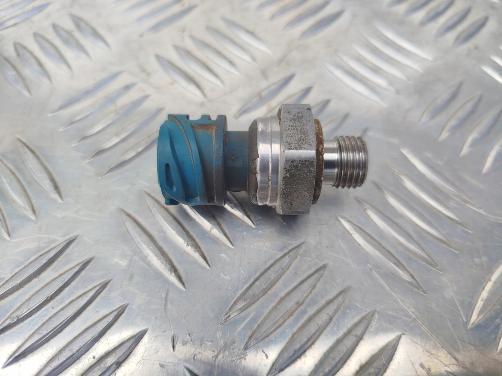 фото №1, Датчик тиску пального daf xf 106