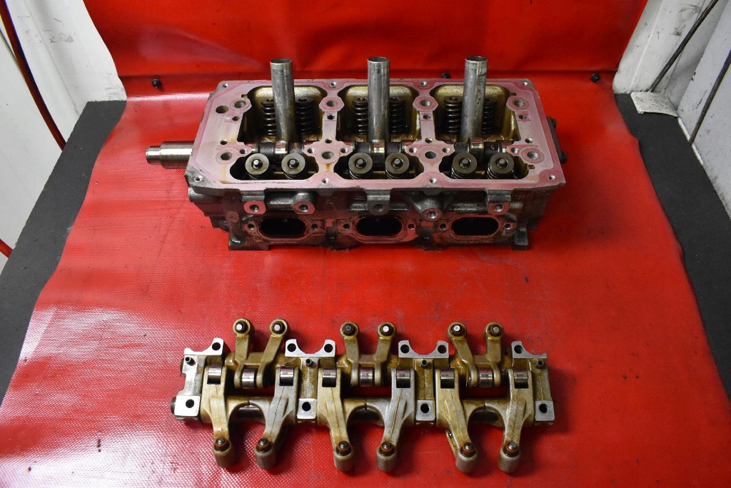 фото №11, Головка двигуна 4663894t chrysler 300m 300 m 3.5 v6 252 km 98-04