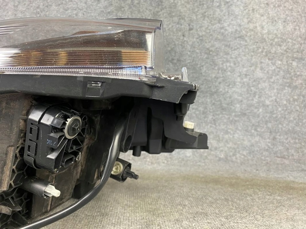 фото №14, Фара лампа передняя правая - nissan leaf i обычная 10-17