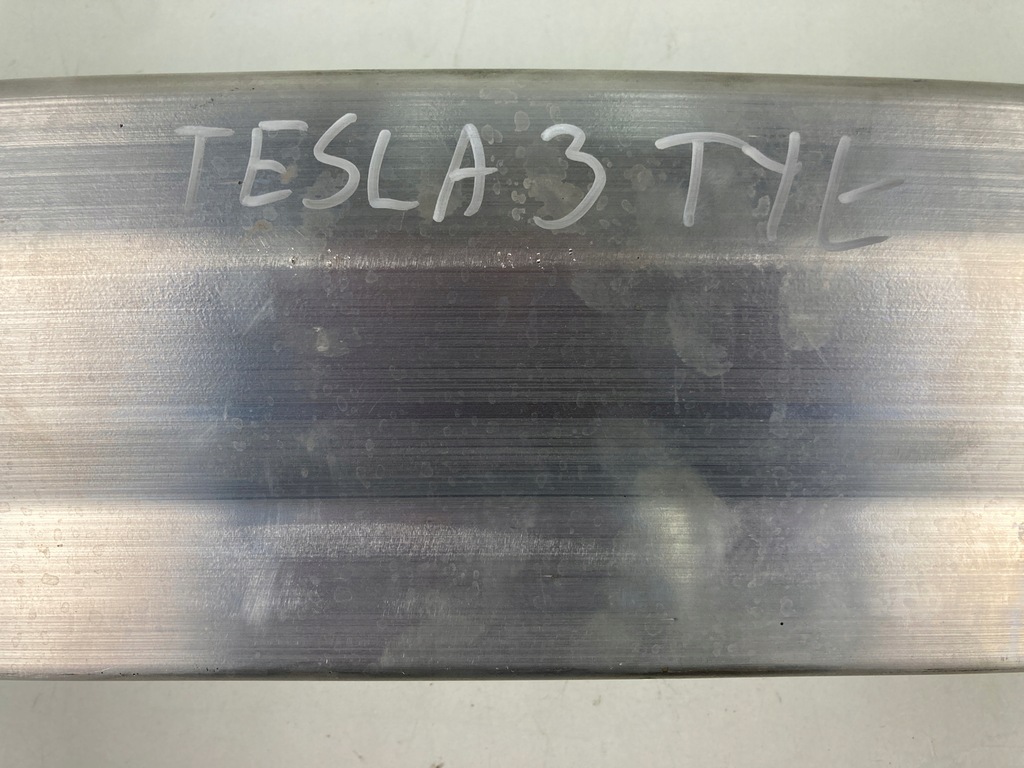 фото №8, Балка бампера заднього tesla 3