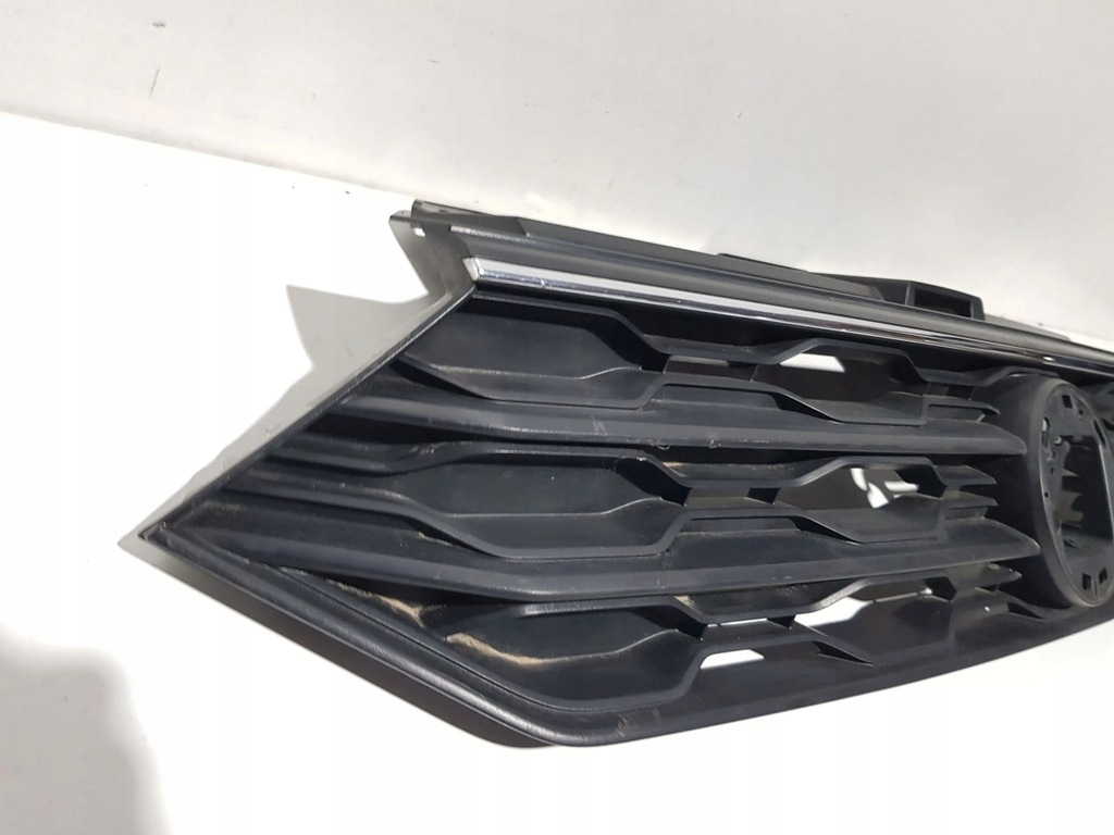 фото №3, Решётка радиатора vw t-roc 2ga853651f