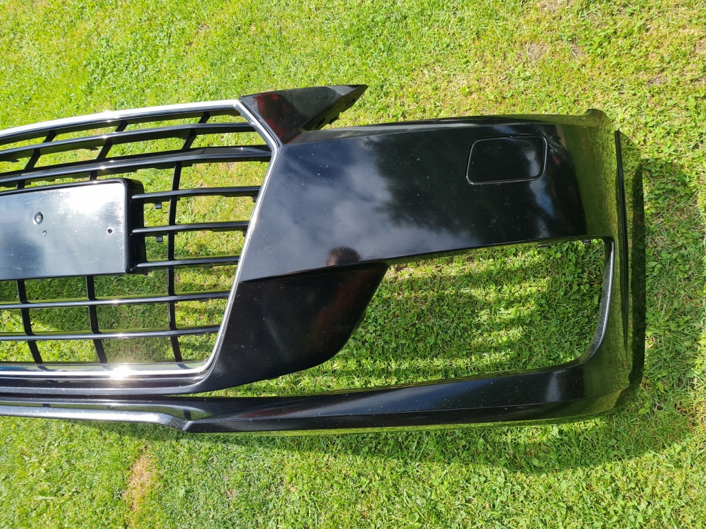 Купити Бампер перед audi tt 8s0 807 437 гарний