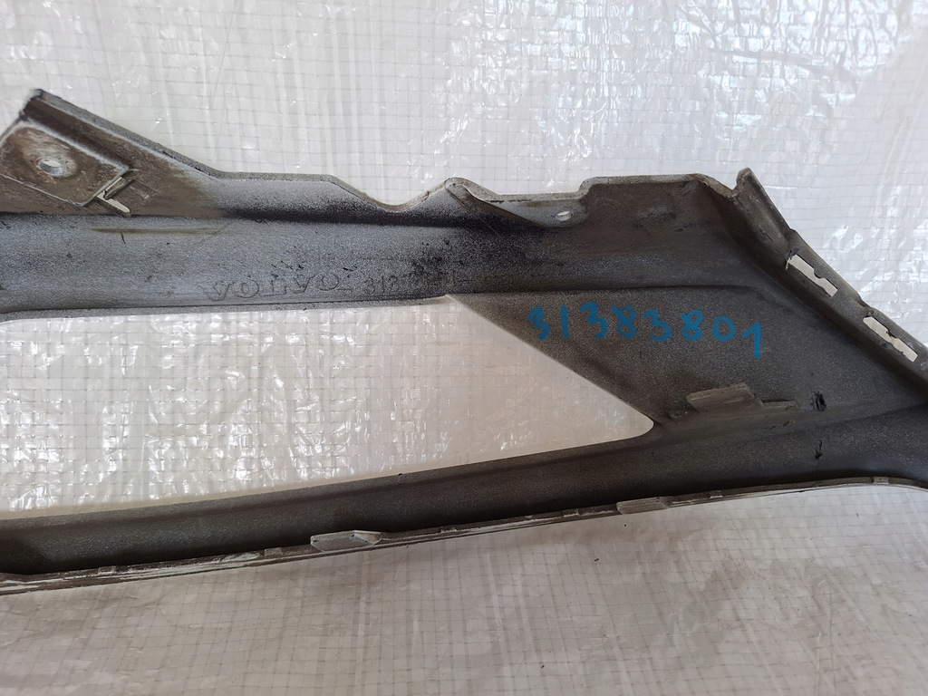 фото №11, Volvo xc90 решётка радиатора бампера передний молдинг решётка бампер перед