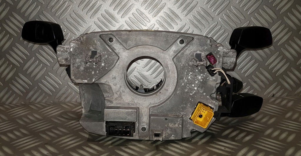 фото №13, Bmw 5 e60 e61 e63 переключатели лента датчик kąta поворота active руль 6938693