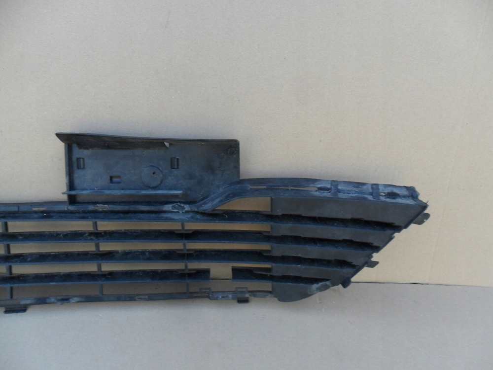 фото №12, Citroen c4 la 2004 2005 решётка средняя бампера