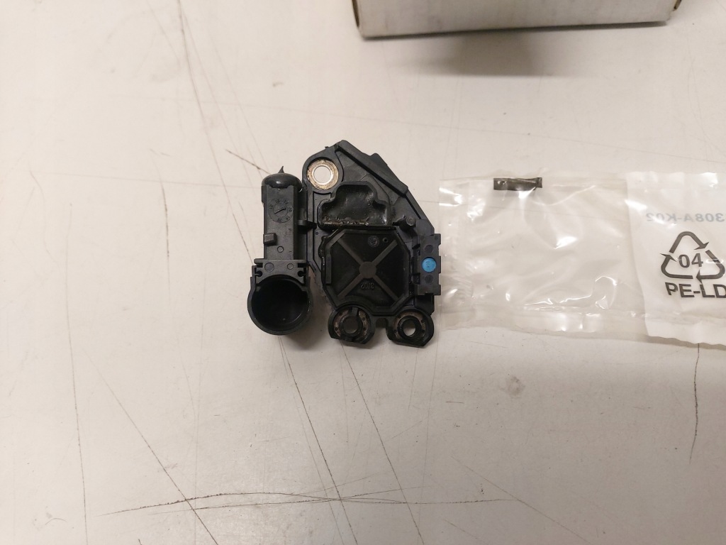Mercedes 0031544806 регулятор напряжения генератора Цена