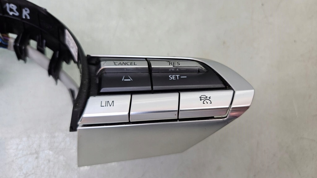 фото №9, Mazda 3 bp iv 19r кнопки управление управление руля