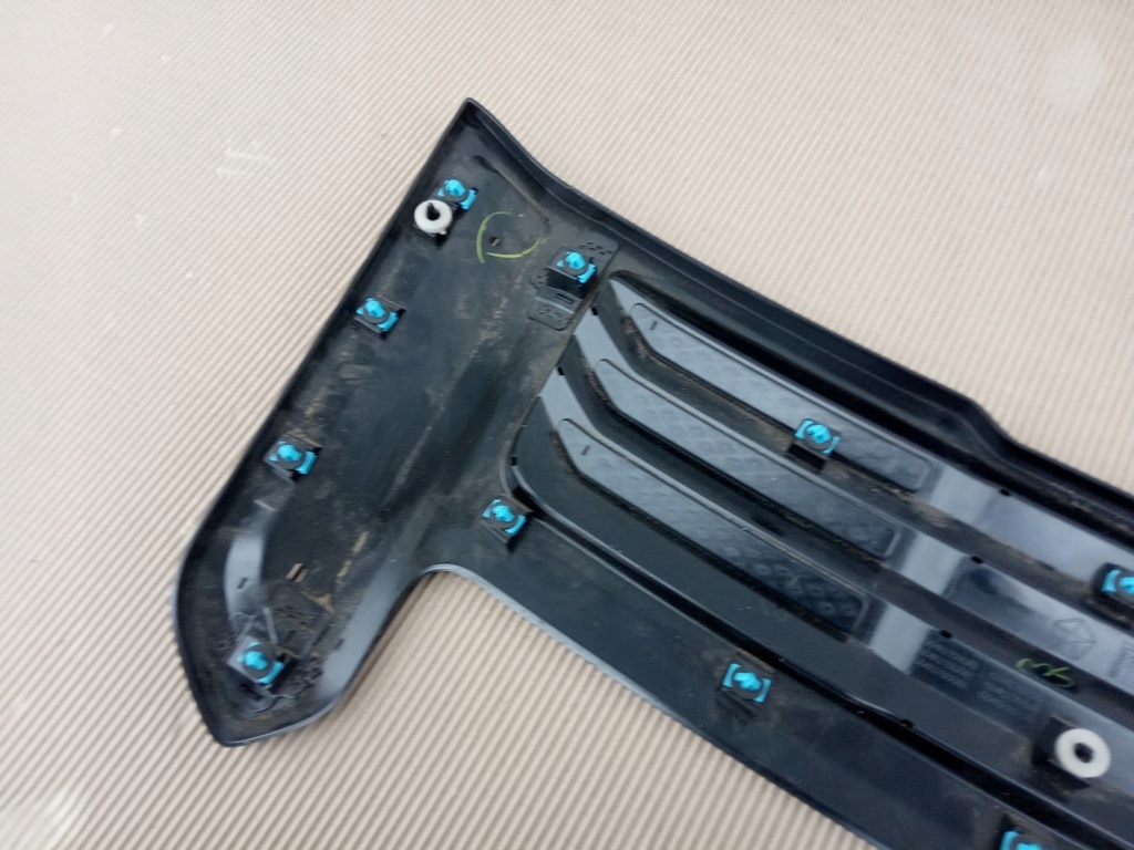 фото №10, Dodge ram 1500 sport 2019-22r. - накладка капот