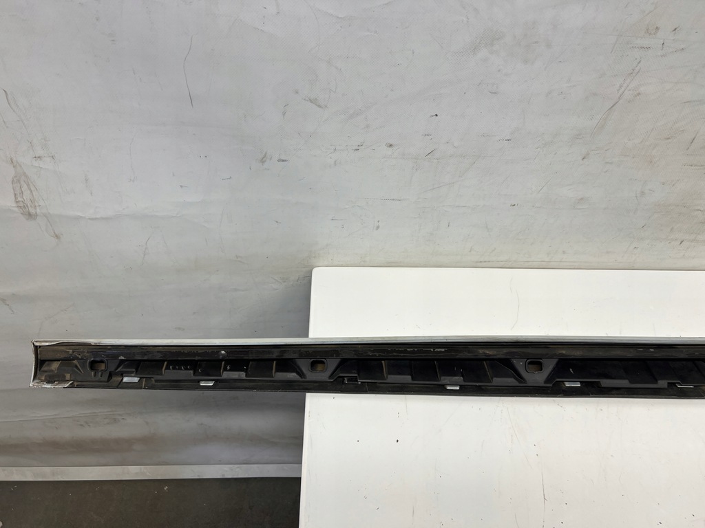 фото №7, Audi a1 8x s-line молдинг накладка поріг права 8xa854536a